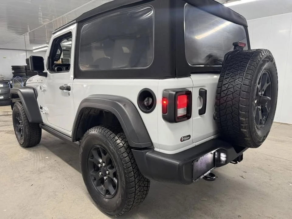 2021 Jeep JL Wrangler - Image 4 of 10