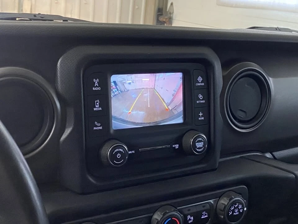 2021 Jeep JL Wrangler - Image 19 of 20