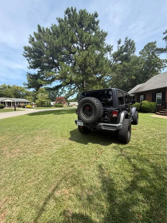 2021 Jeep JL Wrangler - Image 7 of 10