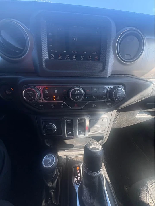 2021 Jeep JL Wrangler - Image 8 of 12
