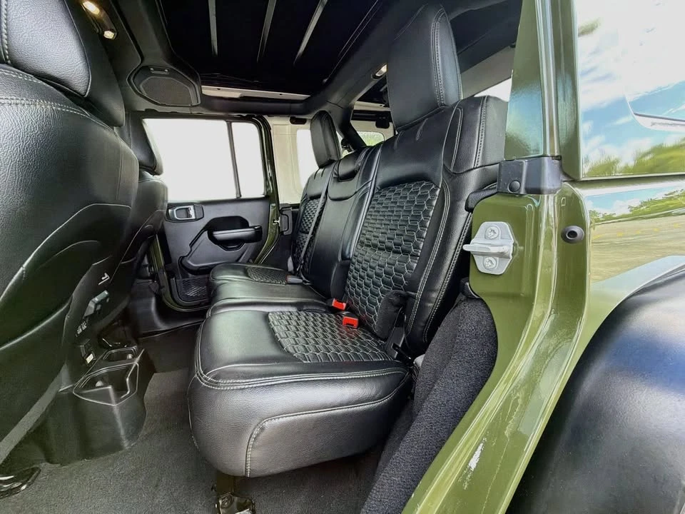 2021 Jeep JL Wrangler - Image 19 of 20