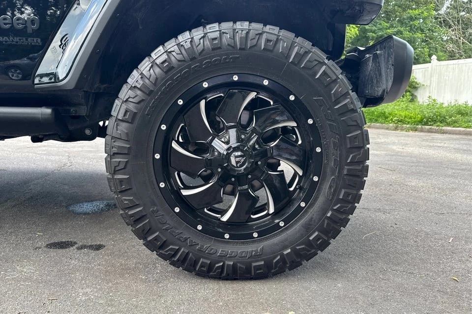 2021 Jeep JL Wrangler - Image 17 of 20
