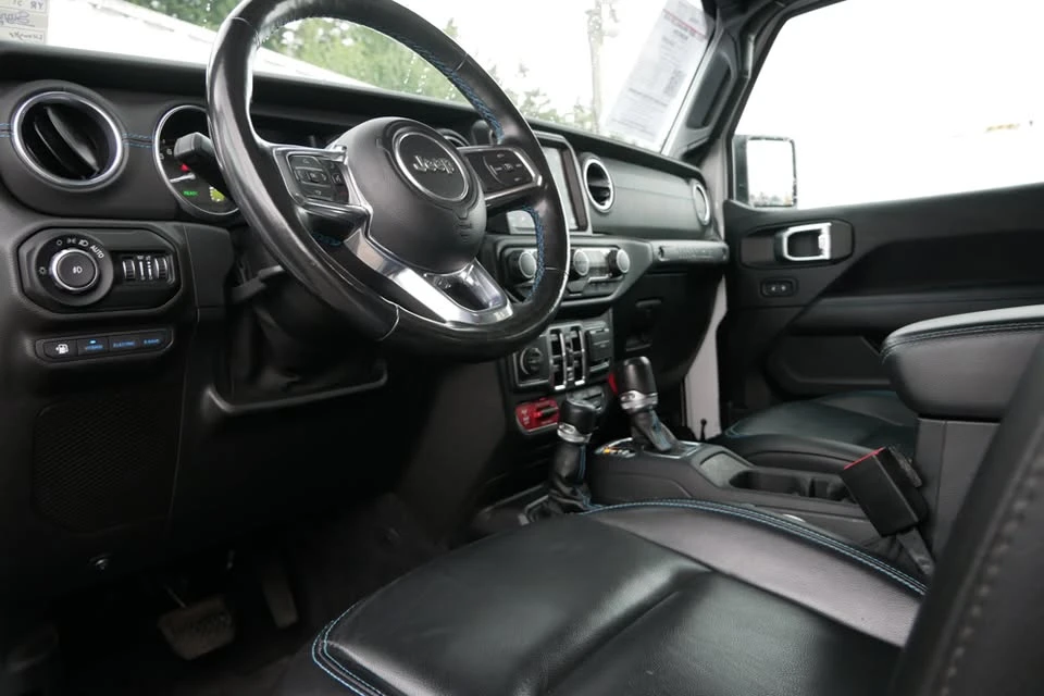 2021 Jeep JL Wrangler - Image 14 of 20