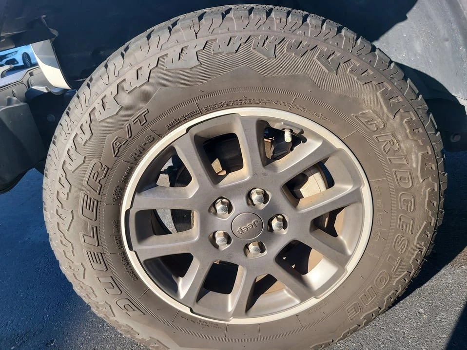 2021 Jeep JL Wrangler - Image 8 of 10