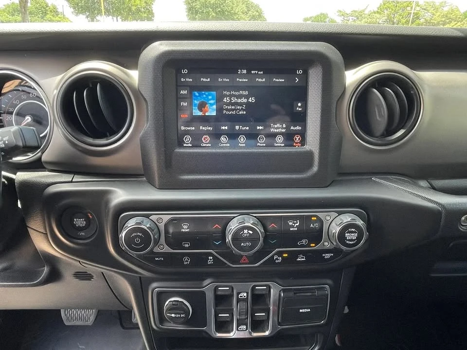 2021 Jeep JL Wrangler - Image 15 of 20