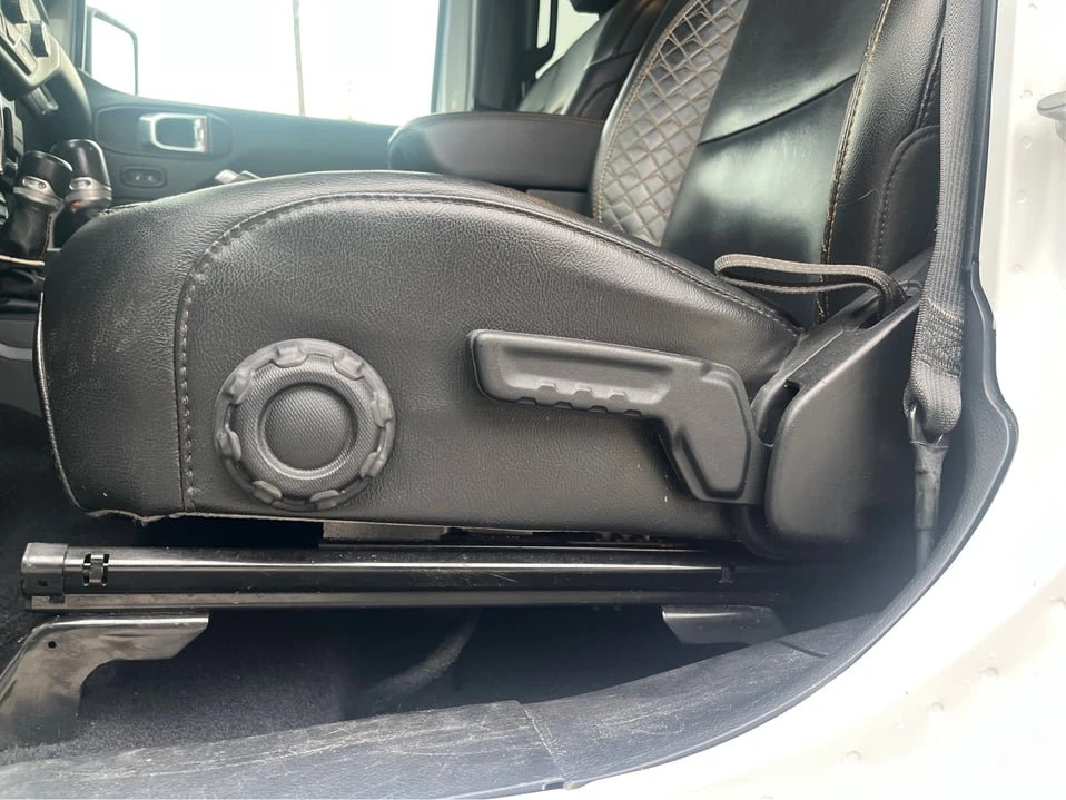 2021 Jeep JL Wrangler - Image 18 of 20