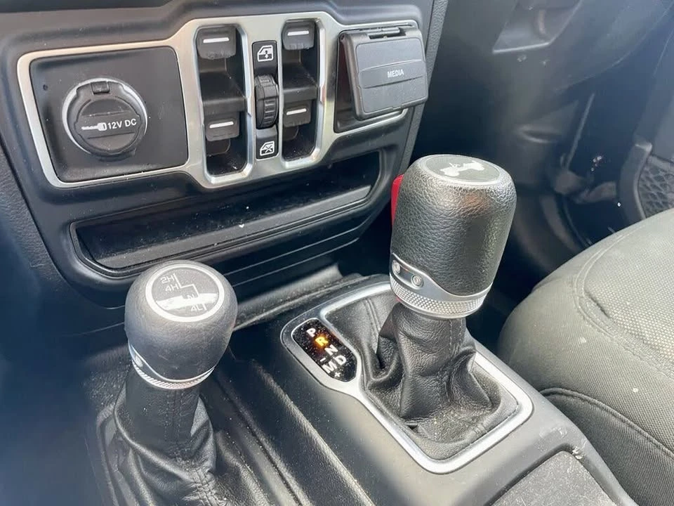 2021 Jeep JL Wrangler - Image 18 of 19