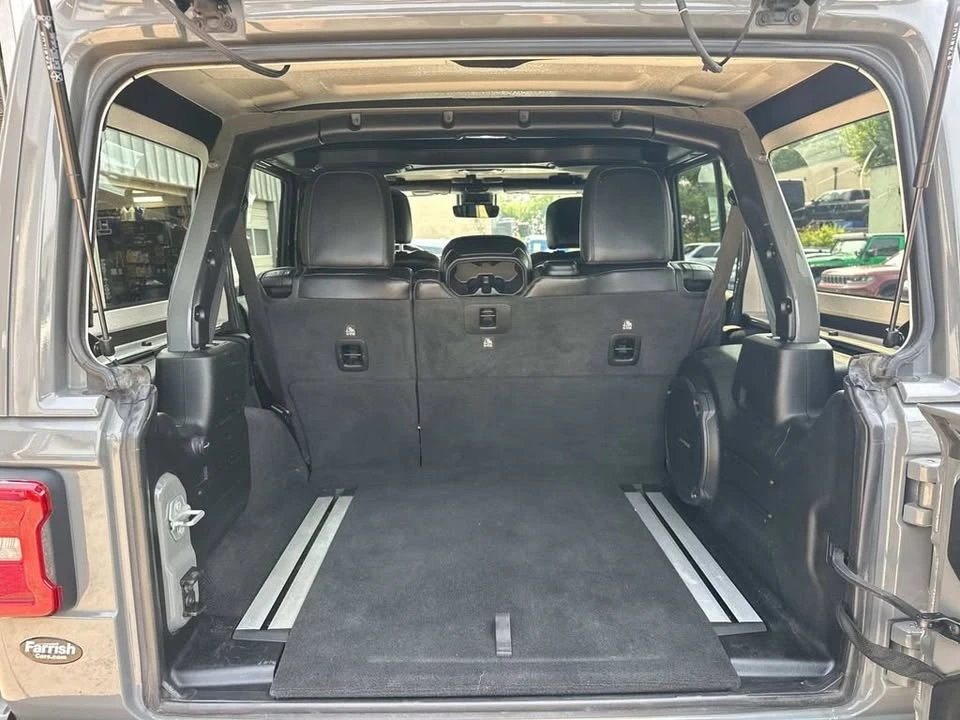 2021 Jeep JL Wrangler - Image 17 of 20