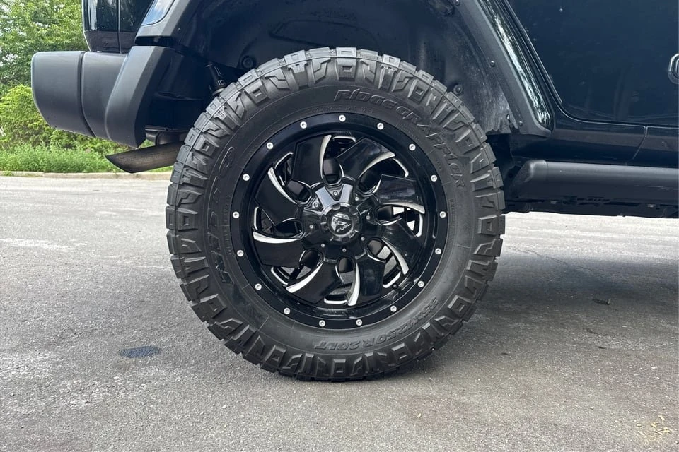 2021 Jeep JL Wrangler - Image 18 of 20