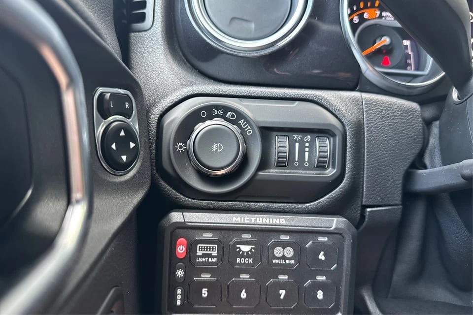 2021 Jeep JL Wrangler - Image 16 of 20