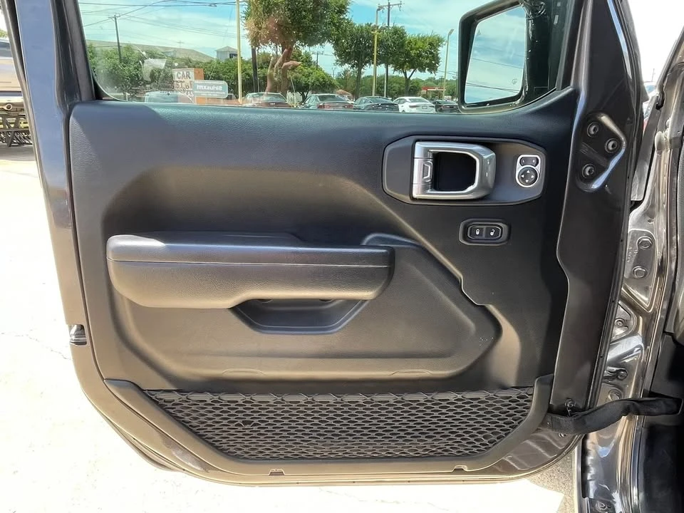 2021 Jeep JL Wrangler - Image 10 of 20