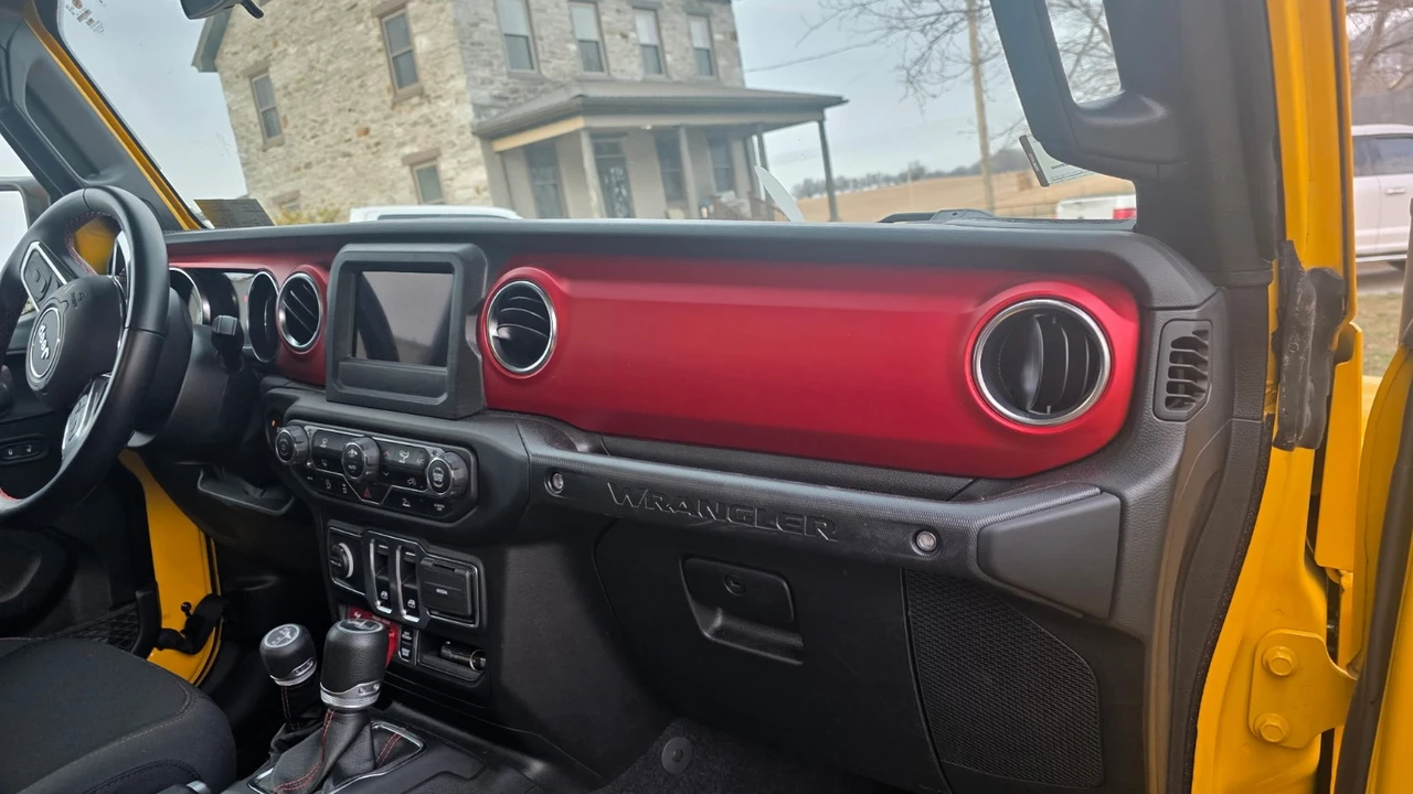 2021 Jeep JL Wrangler - Image 8 of 10