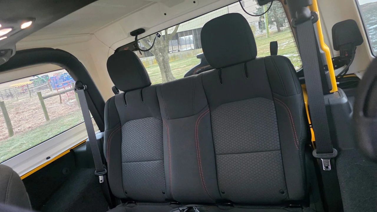 2021 Jeep JL Wrangler - Image 10 of 10