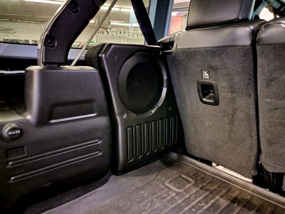2021 Jeep JL Wrangler - Image 19 of 21