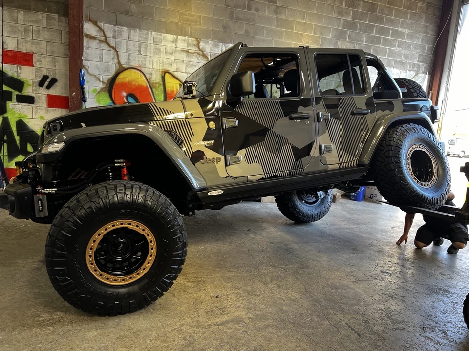 2021 Jeep JL Wrangler - Image 4 of 21
