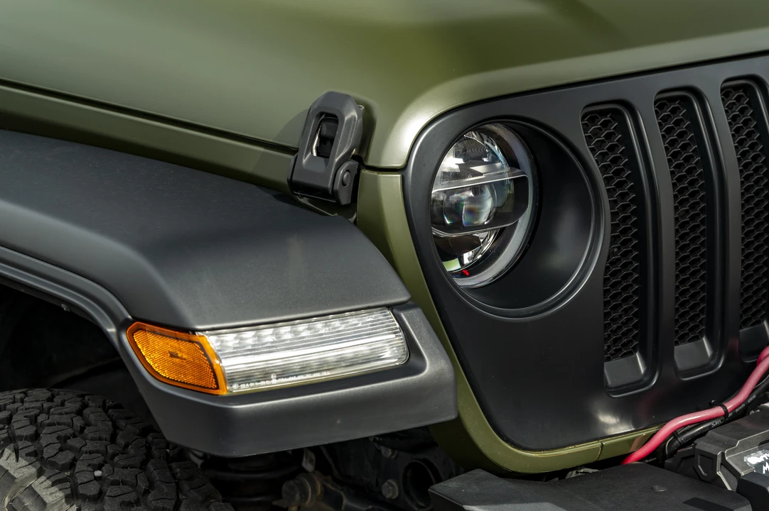 2021 Jeep JL Wrangler - Image 14 of 31