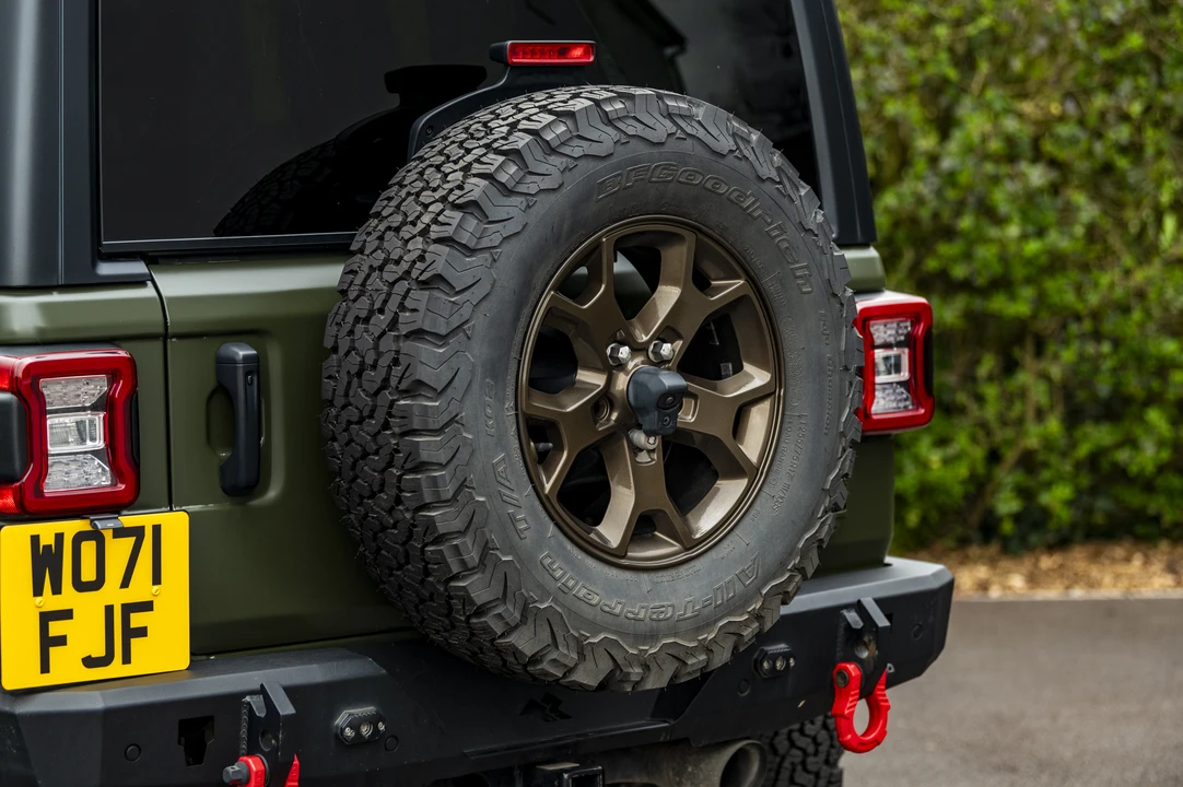 2021 Jeep JL Wrangler - Image 30 of 31
