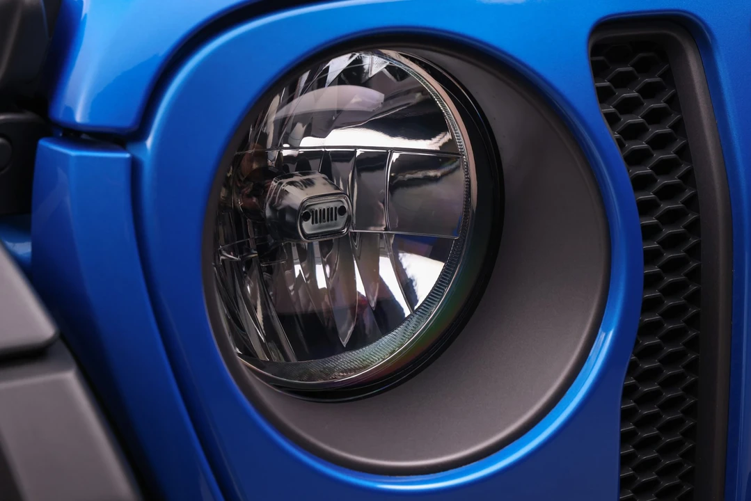 2021 Jeep JL Wrangler - Image 18 of 31