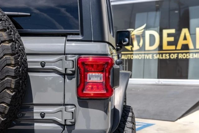 2021 Jeep JL Wrangler - Image 18 of 31