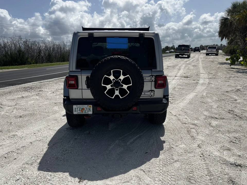 2021 Jeep JL Wrangler - Image 7 of 31