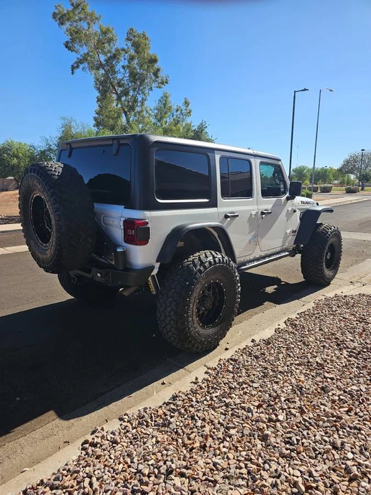 2021 Jeep JL Wrangler - Image 5 of 24