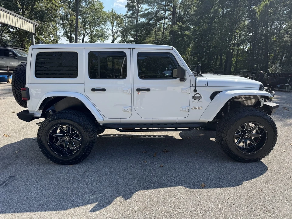 2021 Jeep JL Wrangler - Image 2 of 19
