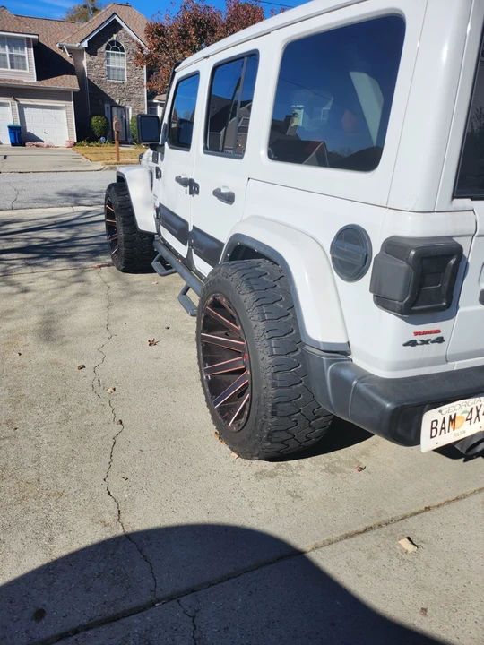 2021 Jeep JL Wrangler - Image 5 of 5