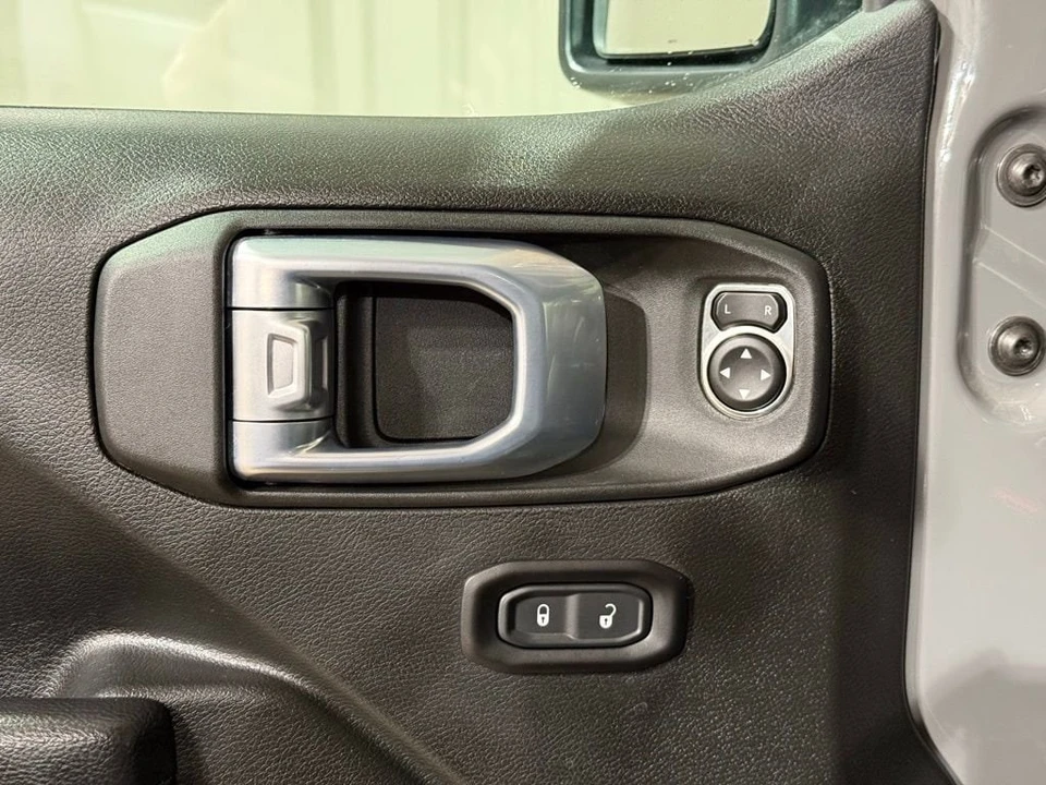 2021 Jeep JL Wrangler - Image 15 of 21
