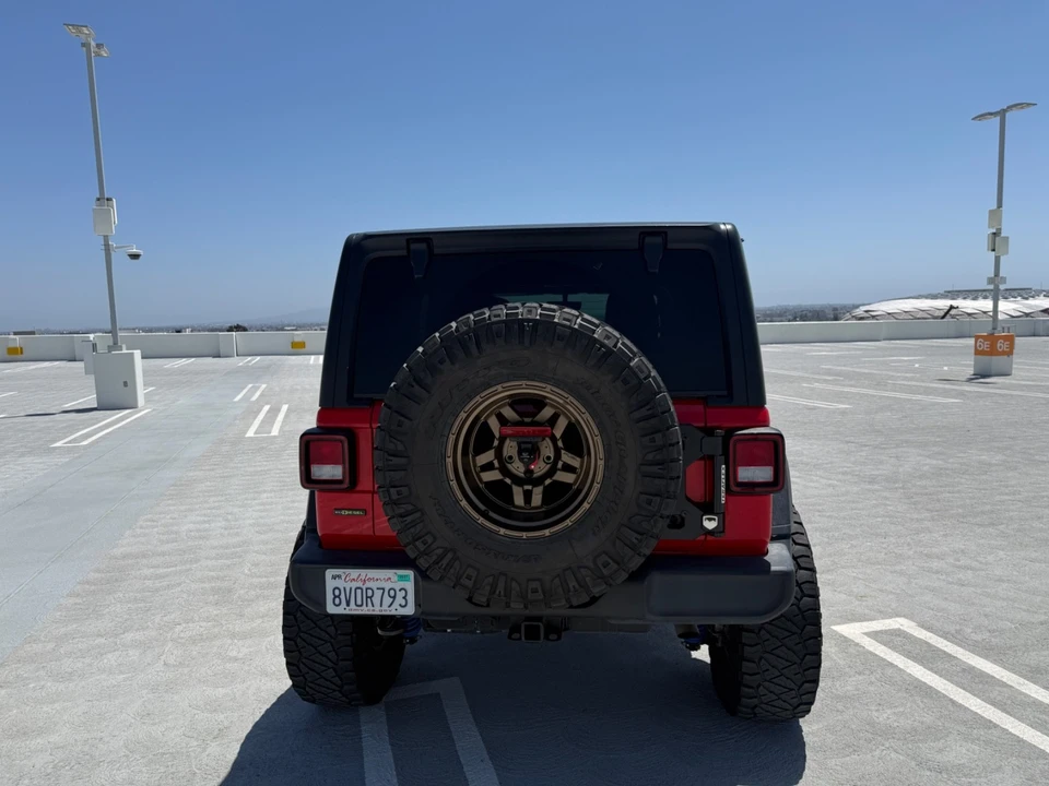 2021 Jeep JL Wrangler - Image 4 of 12