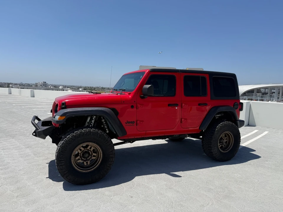 2021 Jeep JL Wrangler - Image 2 of 12