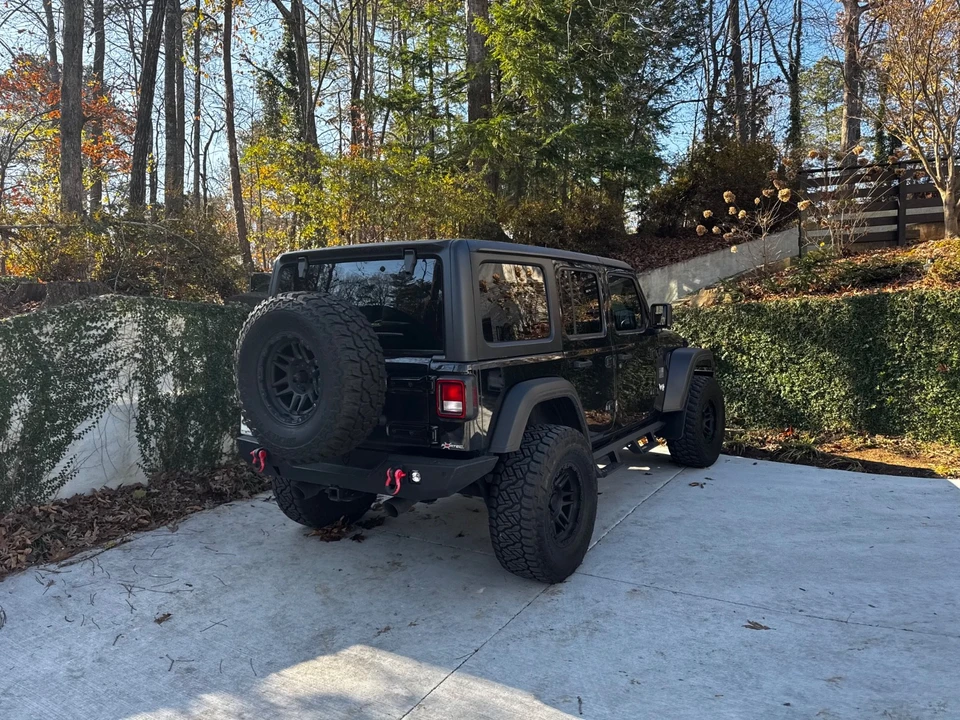 2021 Jeep JL Wrangler - Image 4 of 4