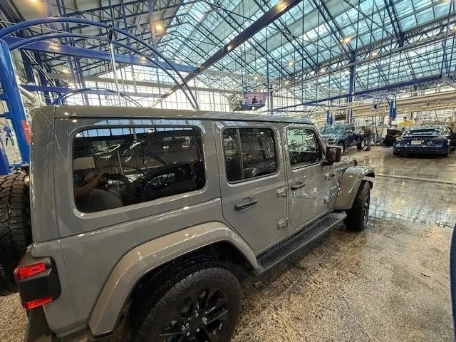 2021 Jeep JL Wrangler - Image 8 of 13