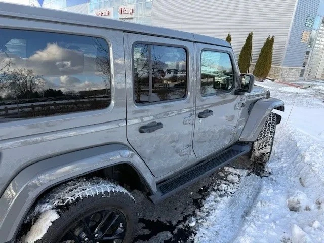 2021 Jeep JL Wrangler - Image 13 of 13