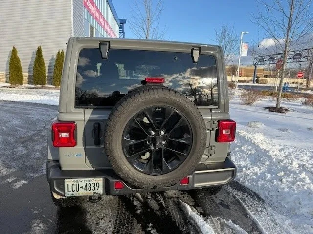 2021 Jeep JL Wrangler - Image 10 of 13