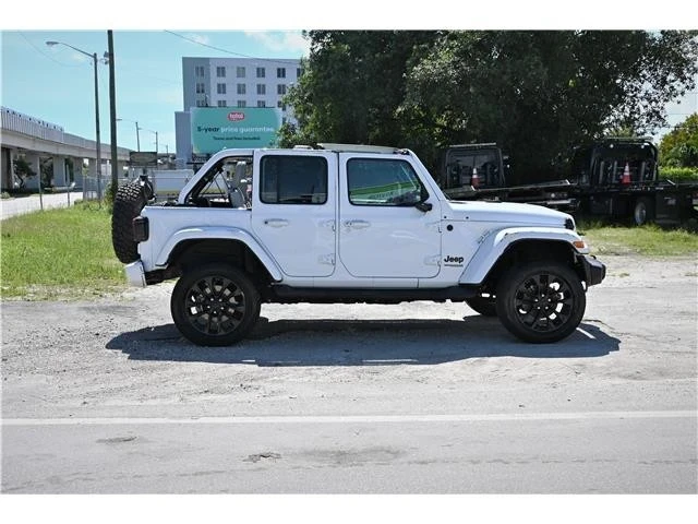 2021 Jeep JL Wrangler - Image 5 of 17