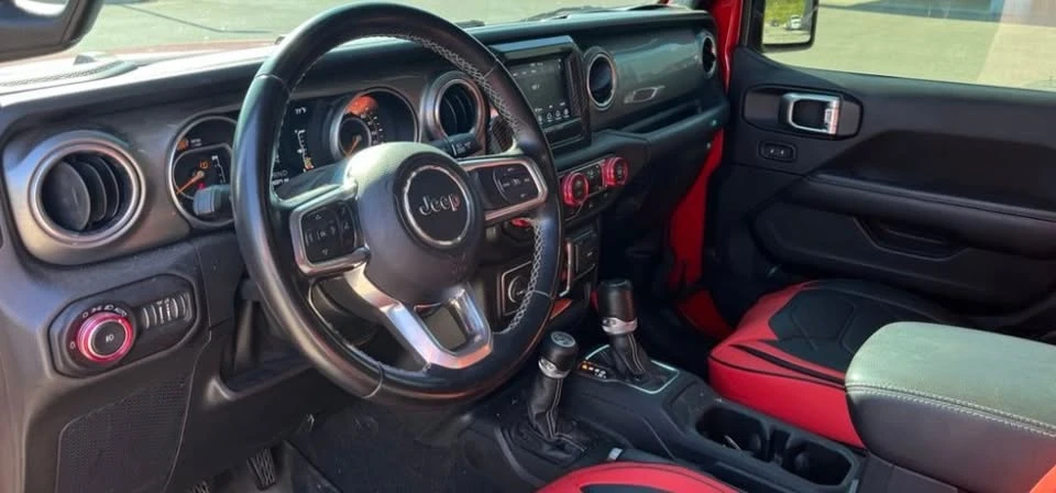 2021 Jeep JL Wrangler - Image 3 of 4