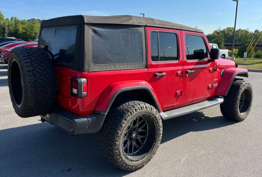 2021 Jeep JL Wrangler - Image 2 of 4