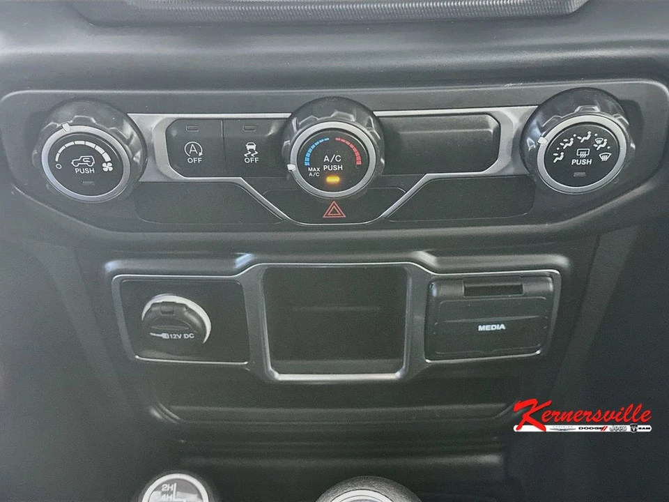 2021 Jeep JL Wrangler - Image 17 of 24