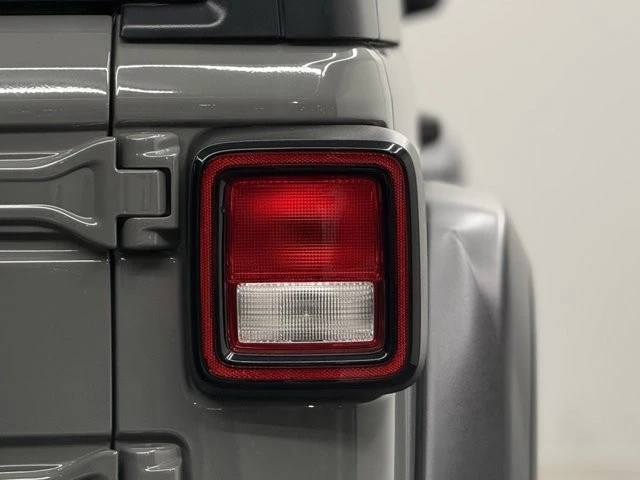 2021 Jeep JL Wrangler - Image 7 of 12
