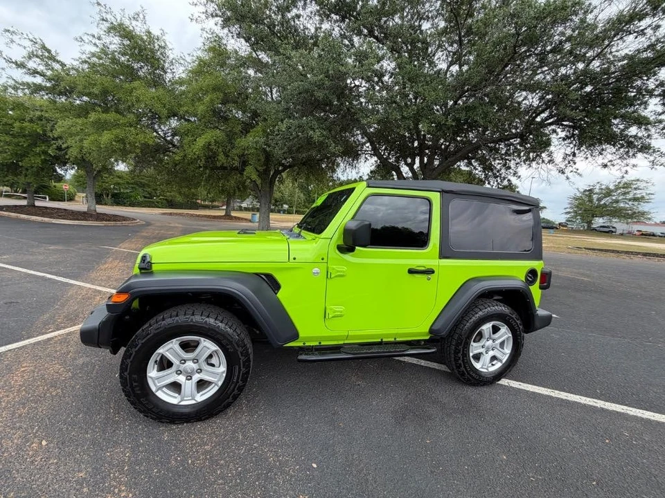 2021 Jeep JL Wrangler - Image 2 of 27