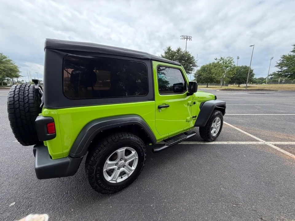 2021 Jeep JL Wrangler - Image 25 of 27