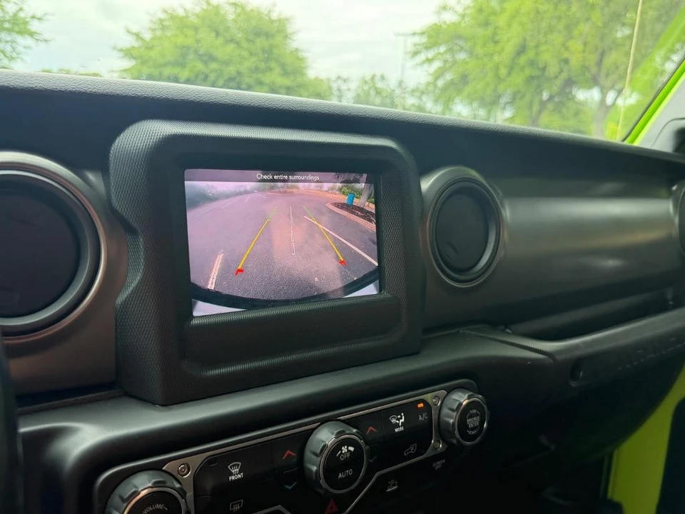 2021 Jeep JL Wrangler - Image 16 of 27