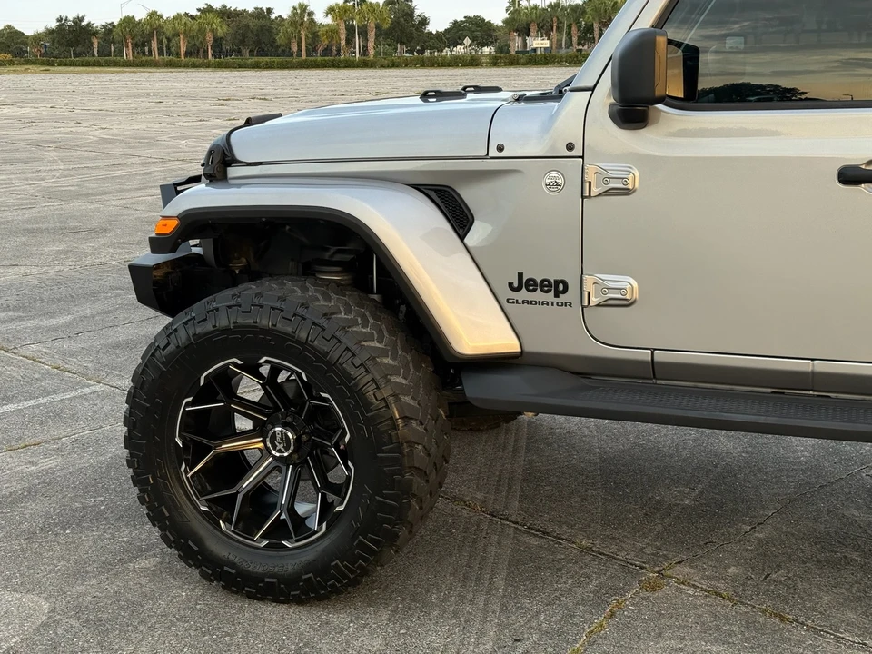 2021 Jeep JL Wrangler - Image 29 of 31