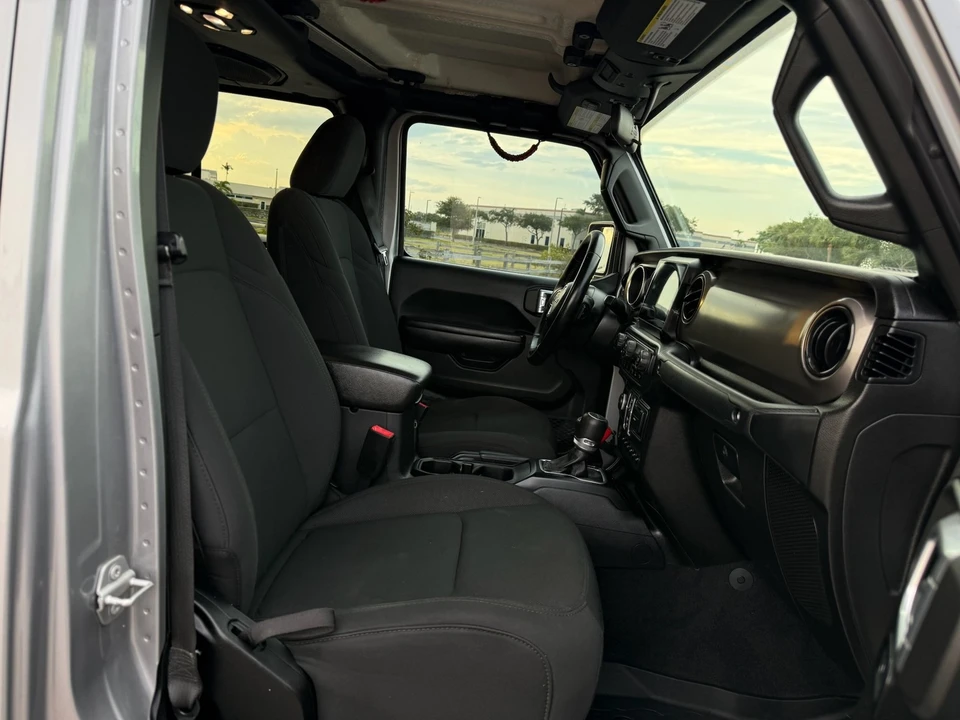 2021 Jeep JL Wrangler - Image 15 of 31