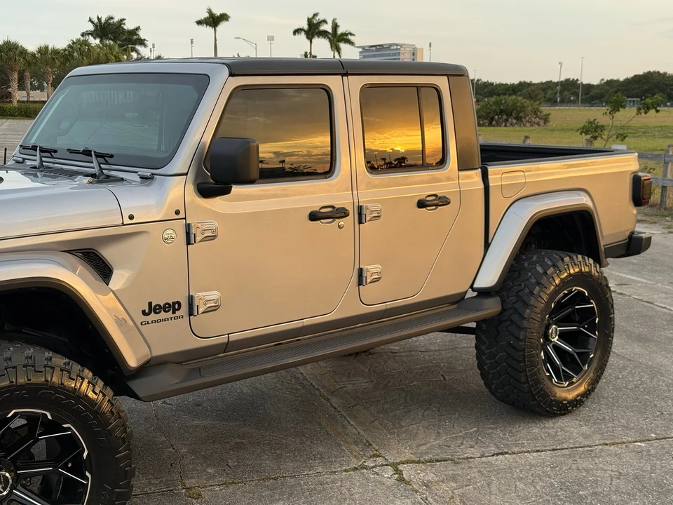 2021 Jeep JL Wrangler - Image 25 of 31