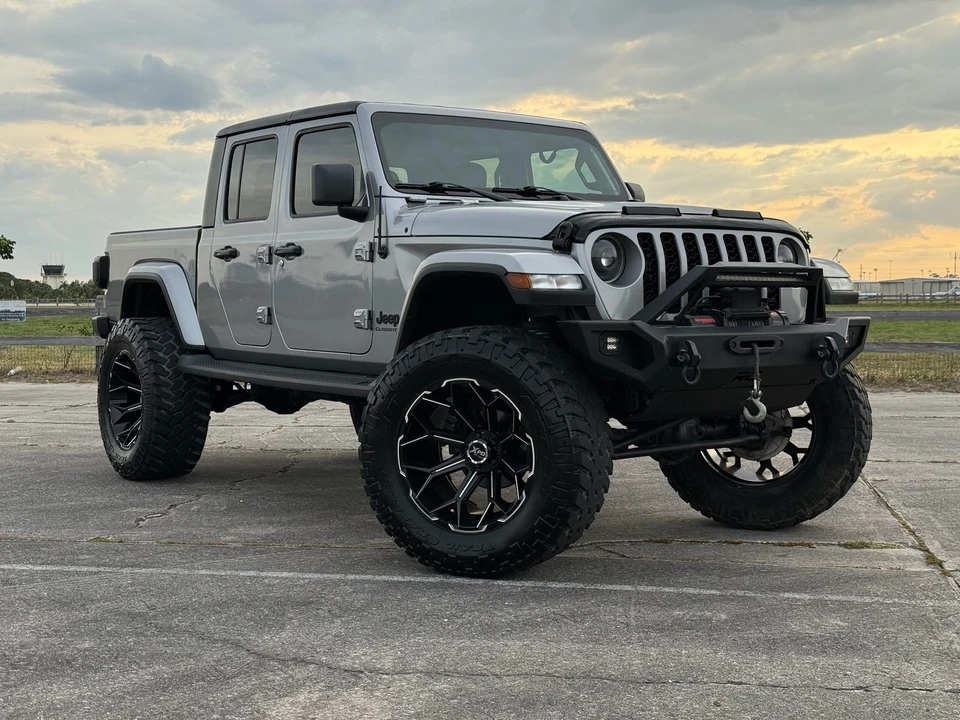 2021 Jeep JL Wrangler - Image 3 of 31