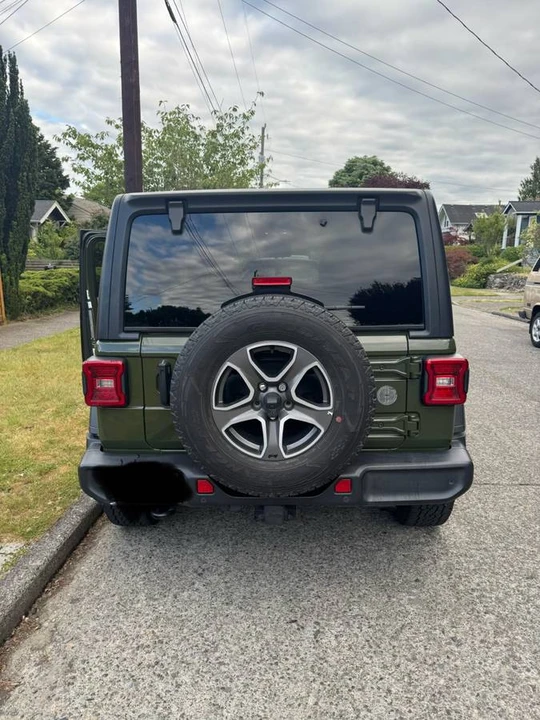 2021 Jeep JL Wrangler - Image 3 of 9
