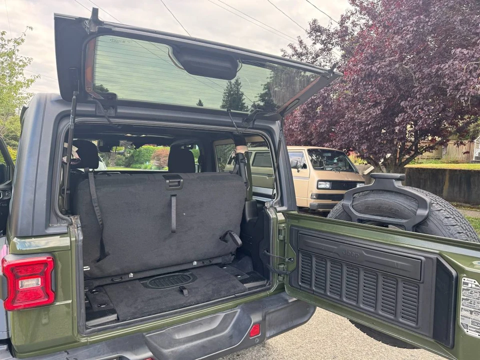 2021 Jeep JL Wrangler - Image 5 of 9