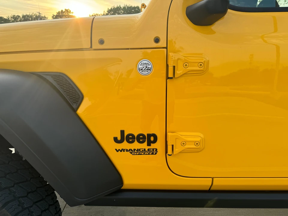 2021 Jeep JL Wrangler - Image 30 of 31