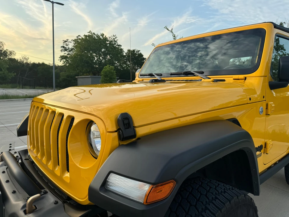 2021 Jeep JL Wrangler - Image 28 of 31